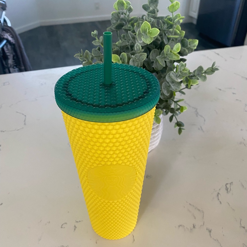Starbucks Hawaii Edition